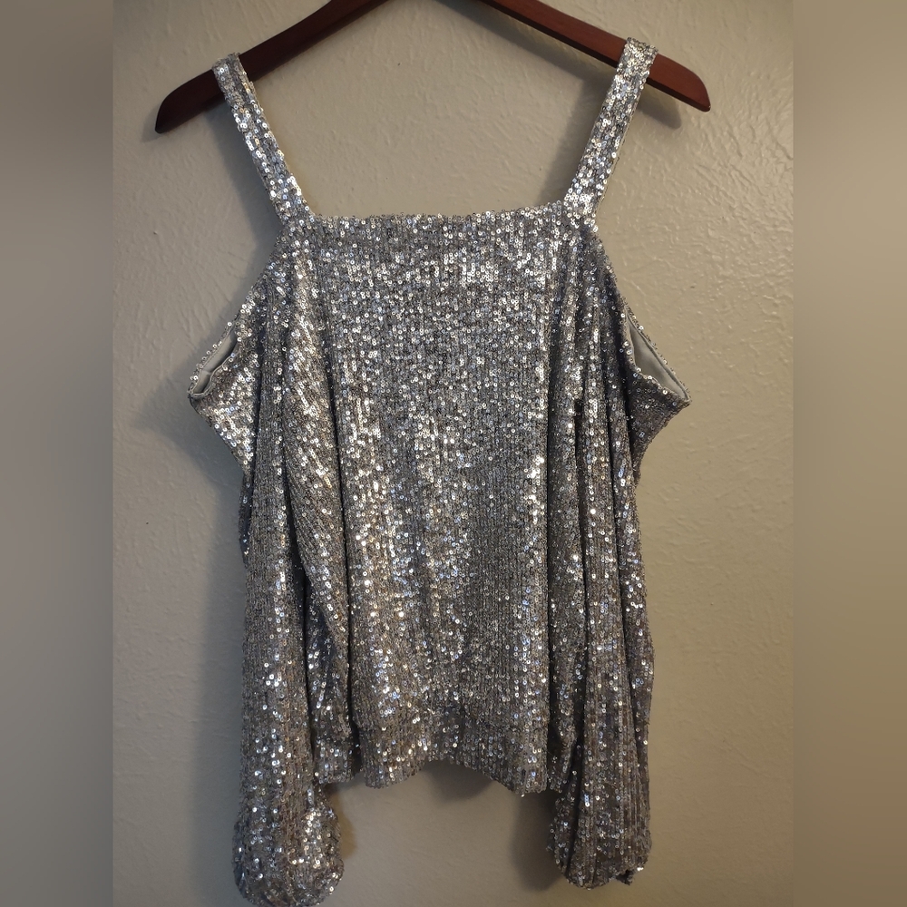 New Cable & Gauge Party Holiday Silver Sequin Cold Shoulder Blouse L - Picture 6 of 13